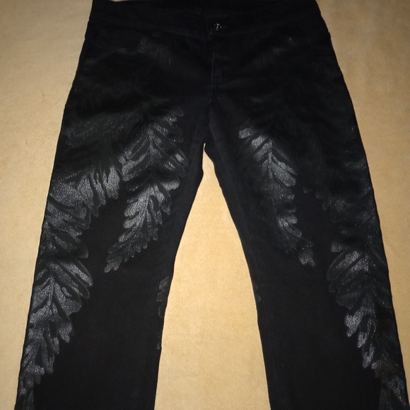 Women's GUCCI Black Denim Jeans with floral pattern Size 40 - Picture 6 of 14